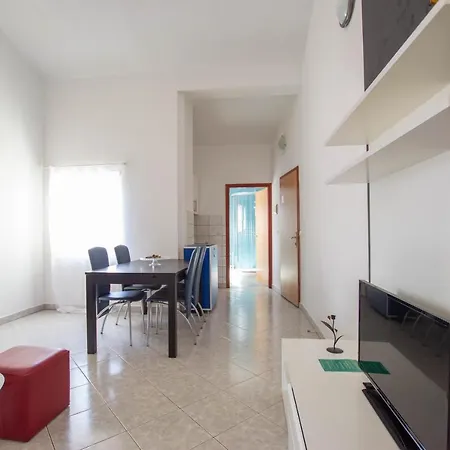 Lägenhet Cozy With Breakfast On Request 1 Pula