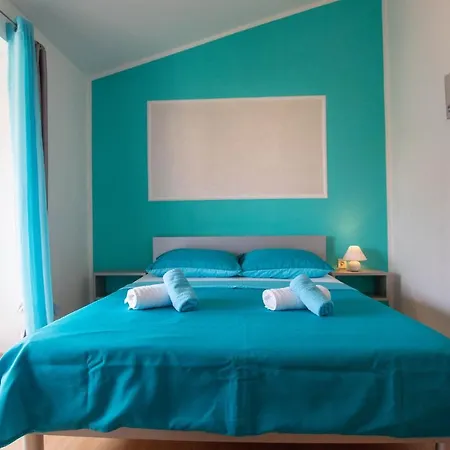 Cozy With Breakfast On Request 1 Apartment Pula