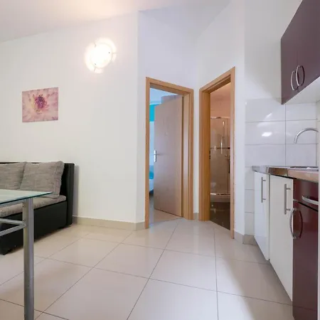 Cozy With Breakfast On Request 1 Apartment Pula