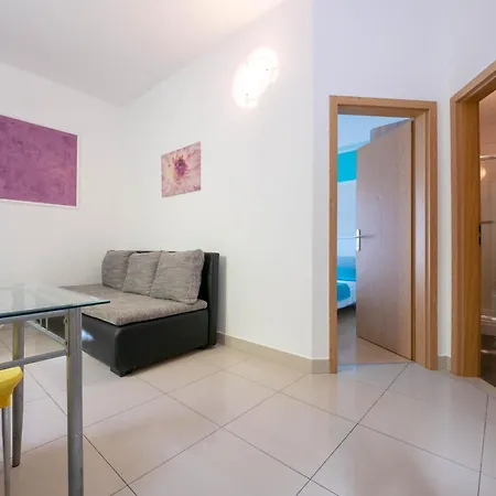 Cozy With Breakfast On Request 1 Apartment