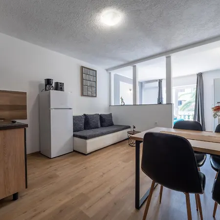 Cozy With Breakfast On Request 1 Apartment *