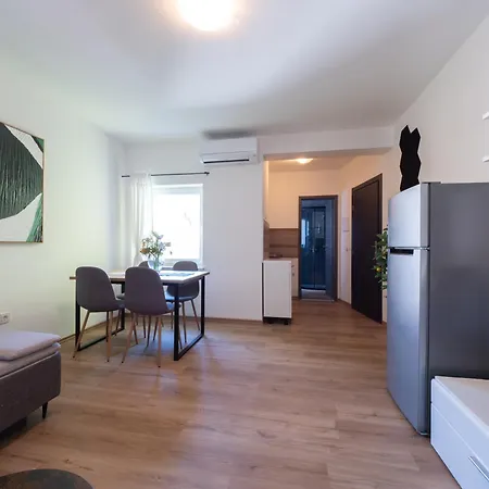 Cozy With Breakfast On Request 1 Pula