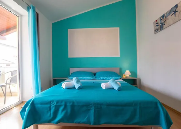 Cozy With Breakfast On Request 1 Apartman Pula