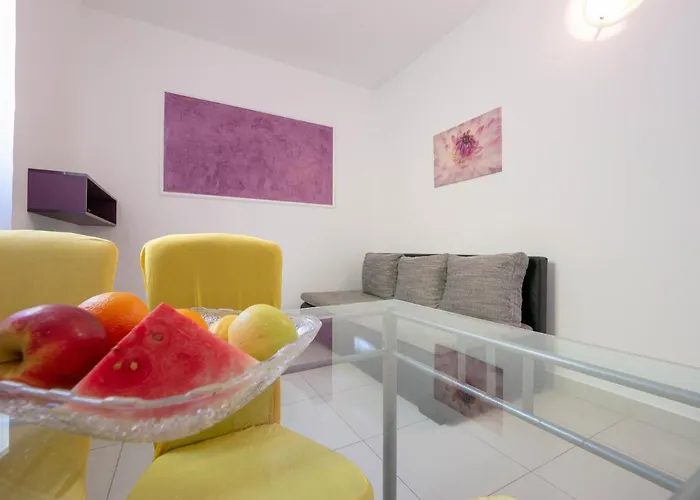 Apartman Cozy With Breakfast On Request 1