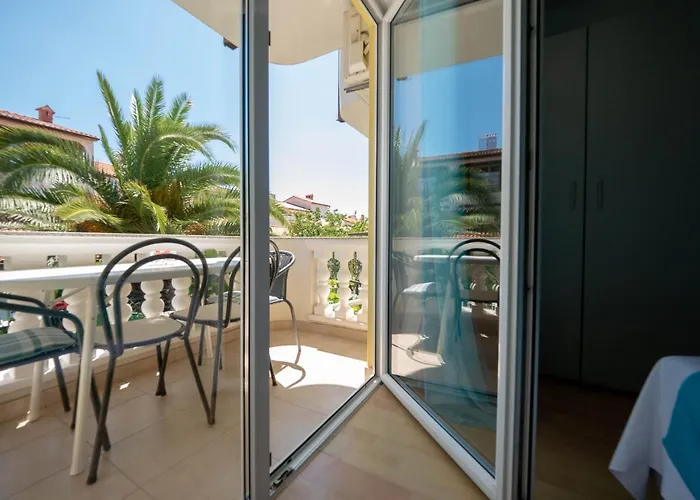 Cozy With Breakfast On Request 1 Apartman Pula