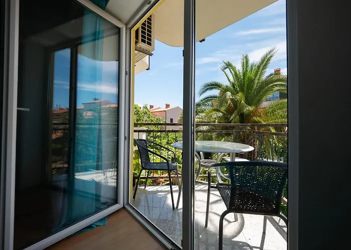 Cozy With Breakfast On Request 1 Apartman