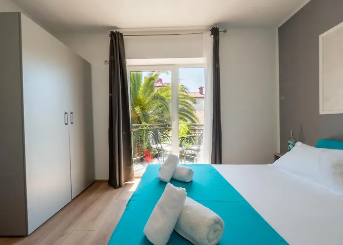 Cozy With Breakfast On Request 1 Apartman