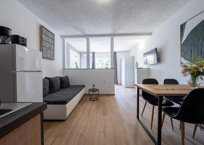 Apartman Cozy With Breakfast On Request 1