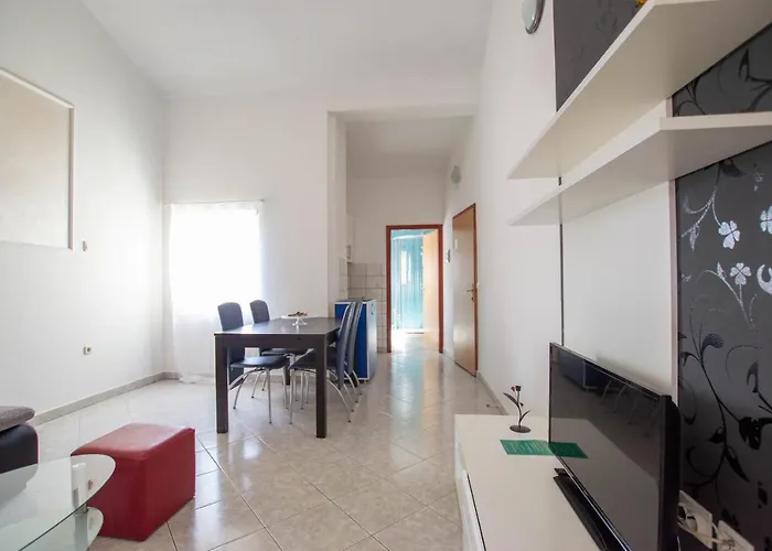 Διαμέρισμα Cozy With Breakfast On Request 1 Πούλα